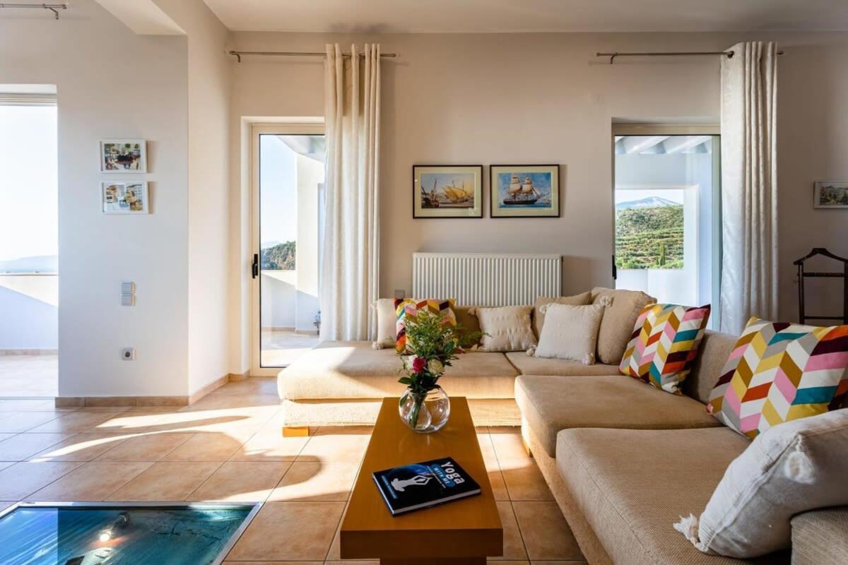 Kitries Summer Getaway - Eden Comfy Holiday home Kitriai